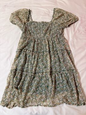 Women's Floral Tiered Green Dress with Puff Sleeves